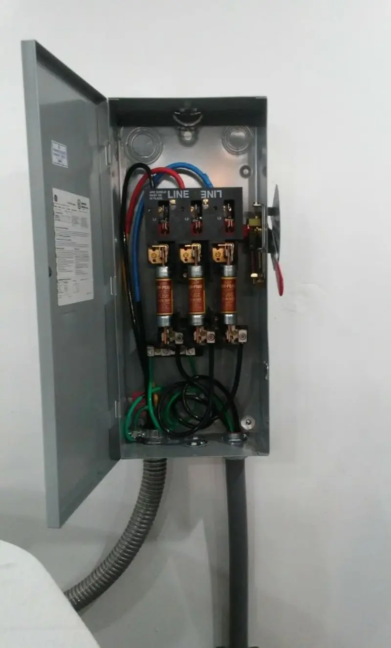 Three-phase disconnect switch installed for Electrical Wiring & Rewiring in Linda